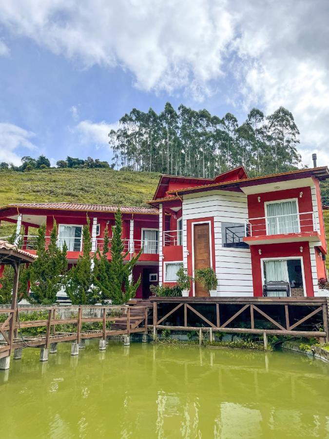 Ampla Casa De Campo - Afaven Águas Mornas Kültér fotó