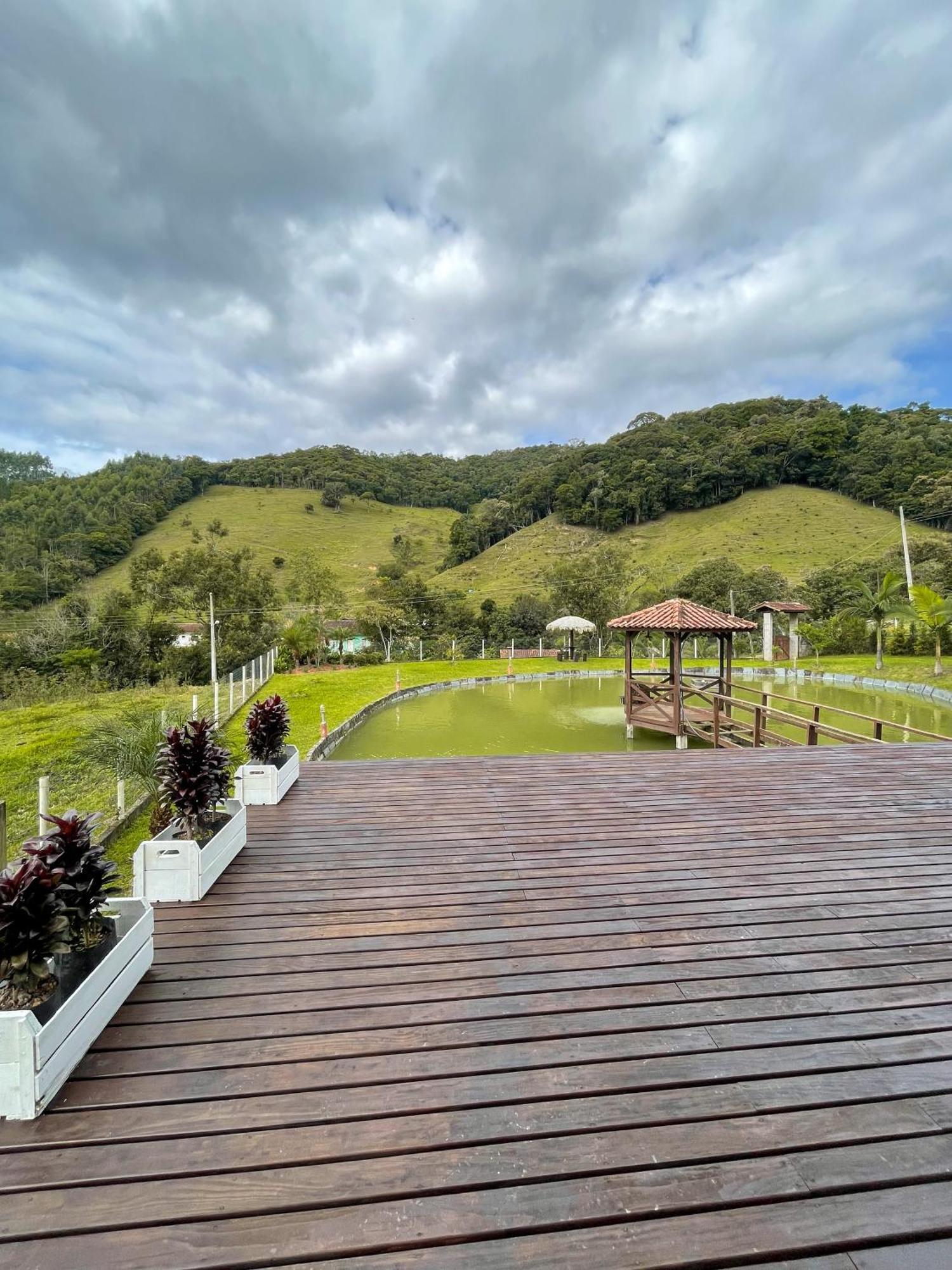 Ampla Casa De Campo - Afaven Águas Mornas Kültér fotó